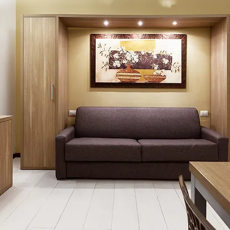 Le Residenze Del Centro מלון דירות