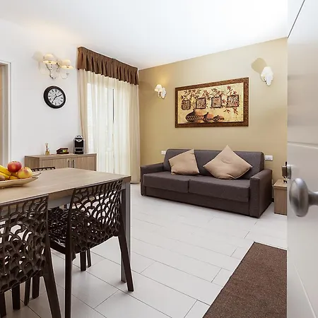 Le Residenze Del Centro מלון דירות אולביה