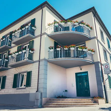 Le Residenze Del Centro 2* Όλμπια