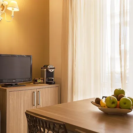 Le Residenze Del Centro 2* Όλμπια