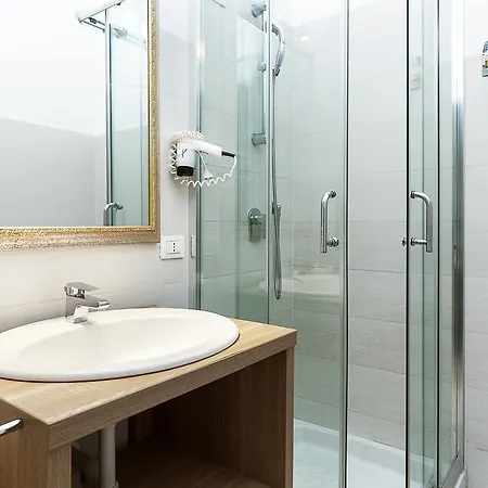 Le Residenze Del Centro 2* Όλμπια